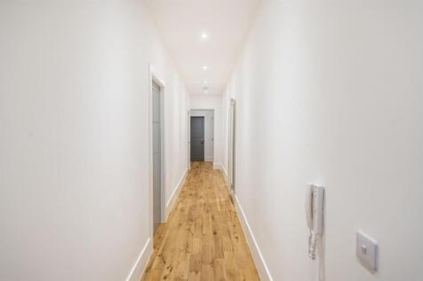 11A Bridge Street, Dollar FK14 7DE photo 4