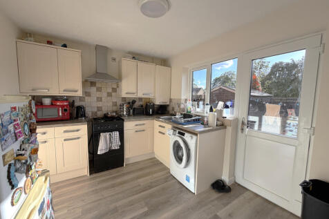 Frank Bridges Close, Soham, Ely, Cambridgeshire photo 4
