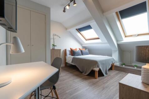136DR - Bedroom 1