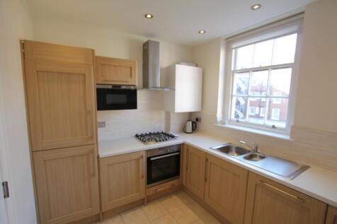 3 Bedroom Flat for Sale at Sherwood Court