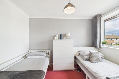 CAM02023G0-PR0170-STILL005