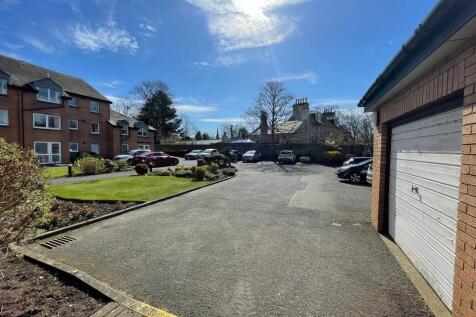 IMG-20250401-WA00...