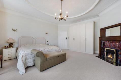 Ground floor Bedroom.jpg