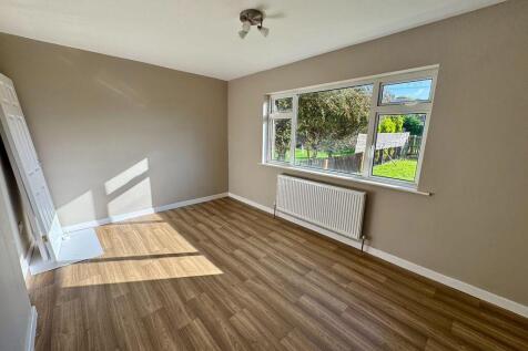 Brinkburn Crescent, Houghton Le Spring photo 3