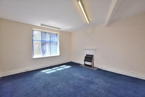 Commercial Property to rent Image 3