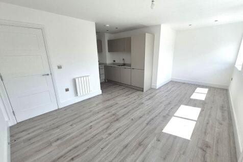Lounge Diner to Kitchen