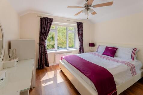 Master Bedroom with En-Suite