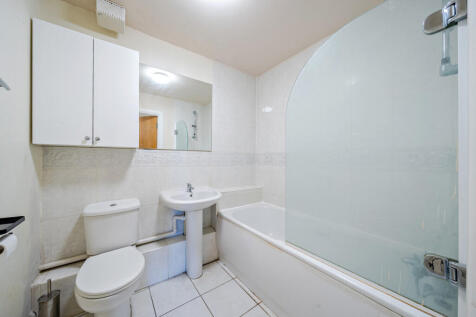 1359678-5-68d50db...