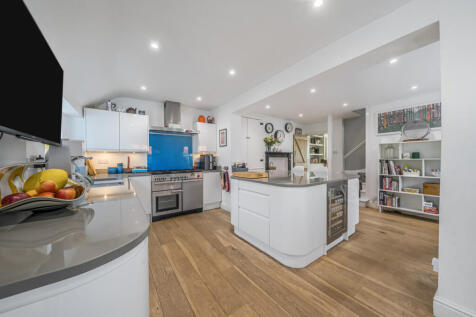 1385074-2-6925cc7...