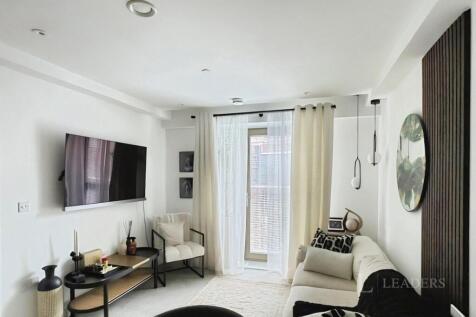 Apt 420, Block C, 14 Hulme Street, M5 photo 3
