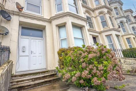 Flat 1, 12 Belmont Terrace (1).jpg