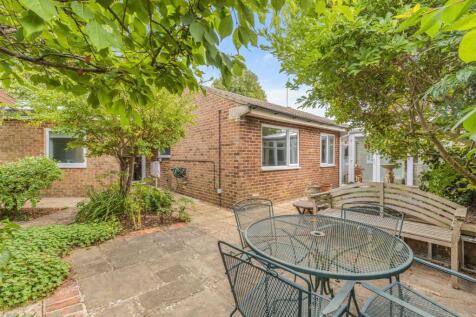 2 Poplar Close, Banbury-20.jpg