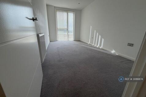 Collett Mansions, Barking, IG11 photo 2