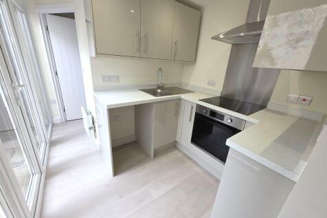 Charlton Road, Kingswood, Bristol photo 3