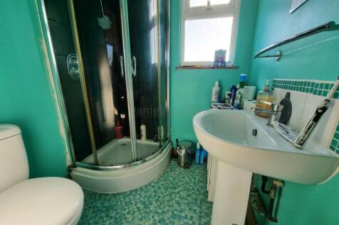 En-suite in the attic