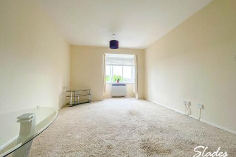 Sandringham Court, 101 Avon Road , Charminster photo 4