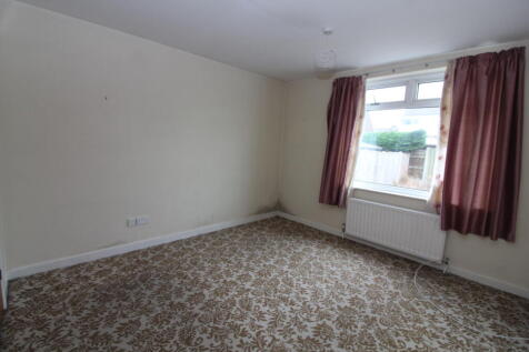 Bedroom 2 T202510201221.jpg