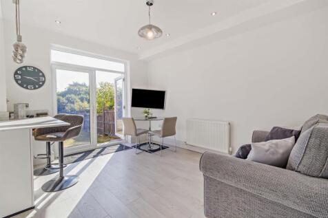8703335-interior15-800.jpg