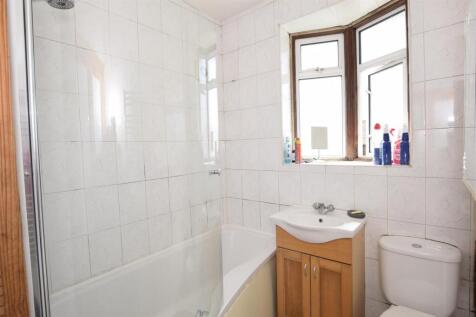 Bathroom copy.jpg