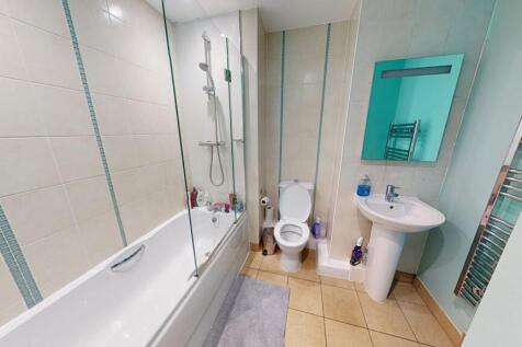 Flat 17 Living Quarter, St. Mary's Gate, NG1 1PF photo 4