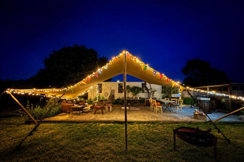 Stretch Tent