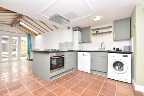 Kitchen &amp; Living
