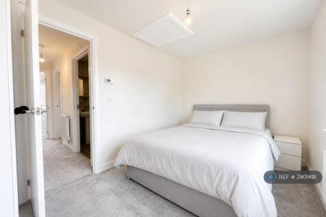 Longwall Drive, Wigan, WN2 photo 5