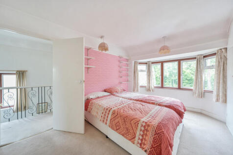 18-6819e5abbe98c-...