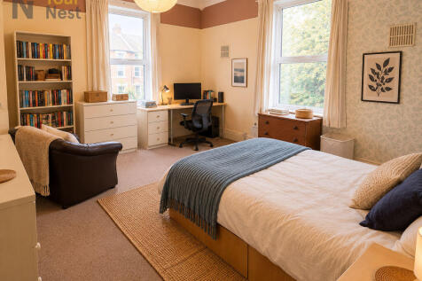 Knowle Road, Burley, LS4 2PJ photo 4