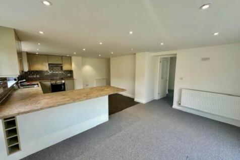 Adderwell Close, Frome photo 3