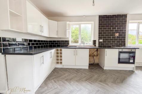 Renfrew Road, Redhouse Estate, Sunderland, SR5 photo 5