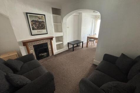 Living Room S.jpg