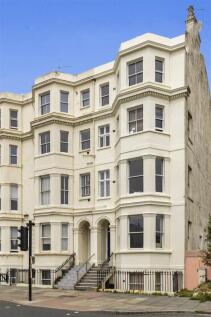 St Catherines Terrace, 13 Flat 4-022.jpg