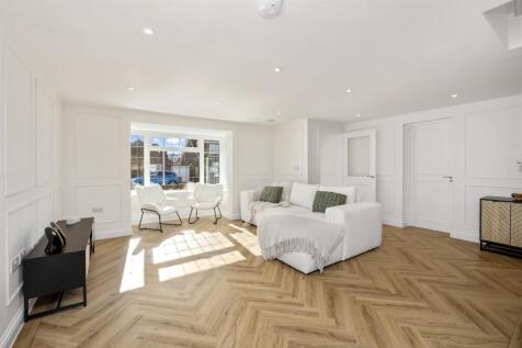 North Avenue, 9-017.JPG