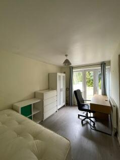 Vernon Close, Leamington Spa, Warwickshire, CV32 photo 5