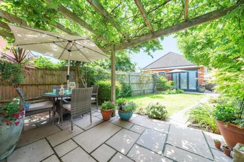 Davidson Frost-Wellings, DFW, Chambers Walk, Stanm