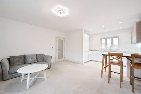 Rosebay Crescent, Warfield, Bracknell, RG42 photo 3