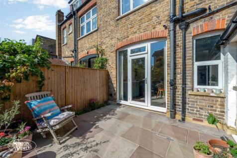4 Woodstock Avenue-21.jpg