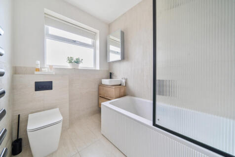 1336681-16-68a357...