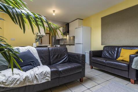 Gloucester Avenue, Nottingham, NG7 photo 3