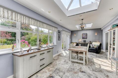 40 Cranmere Avenue-dining3.jpg