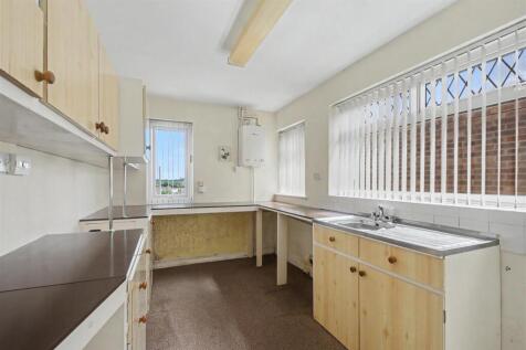 Kitchen_1.jpeg