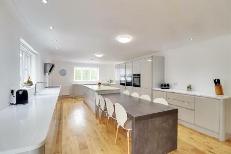 LIVING DINING KITCHEN