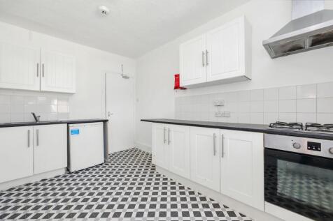Deacon Road, London, NW2 photo 4
