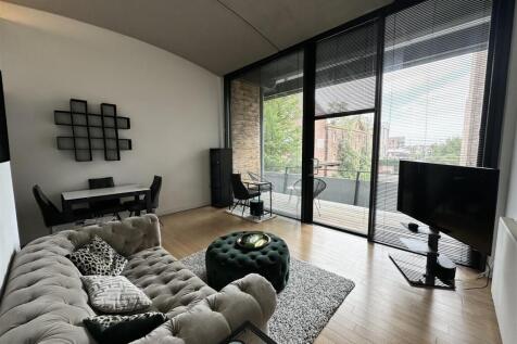 Woodfield Road, Altrincham photo 5