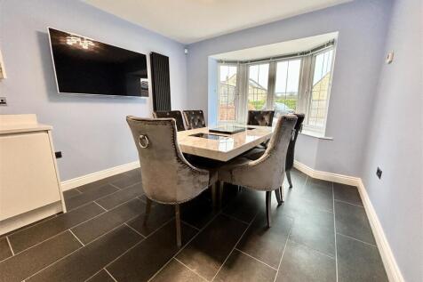 Kitchen/Dining Room View Five