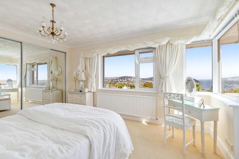 A27 - 30 Manscombe Road, Torquay - 250915.jpg