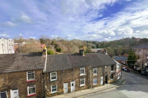 Station Road EweMove Loftus-5