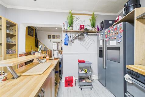 361 Two Mile Hill Road, Kingswood, Bristol BS15 1A