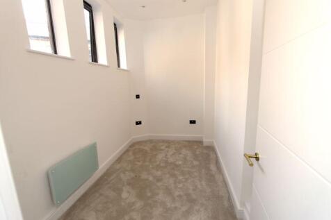 80 Overstone Road, Northampton photo 3